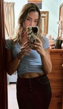 Husband shared wife’s pics now she’s a web slut #QEBZb9TY