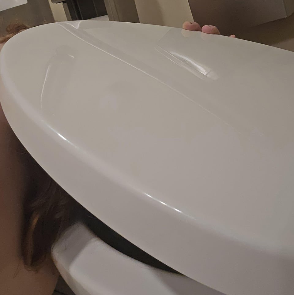 Help this Reddit Toilet pig go famous save and repost Her #9pl8M9CX