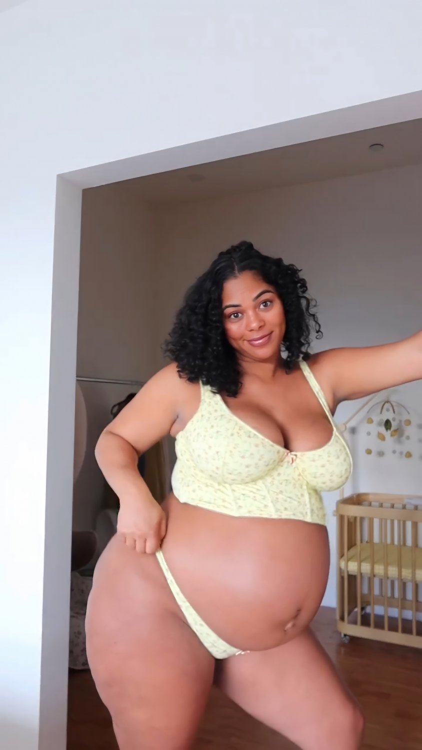 Pregnant Tabria Majors #1oobuE4D