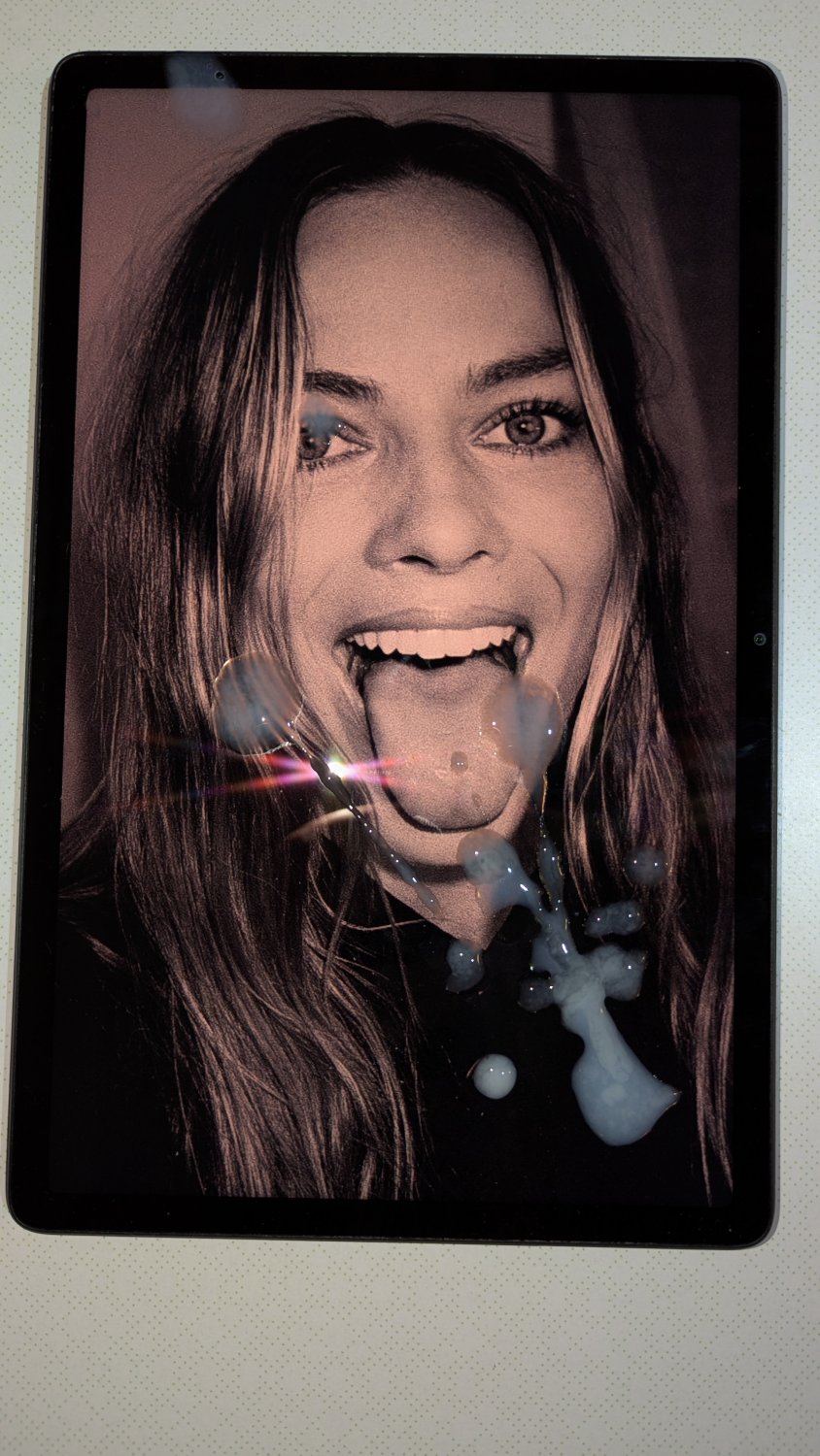 Margot Robbie Cum Tribute #jtEdgqKy