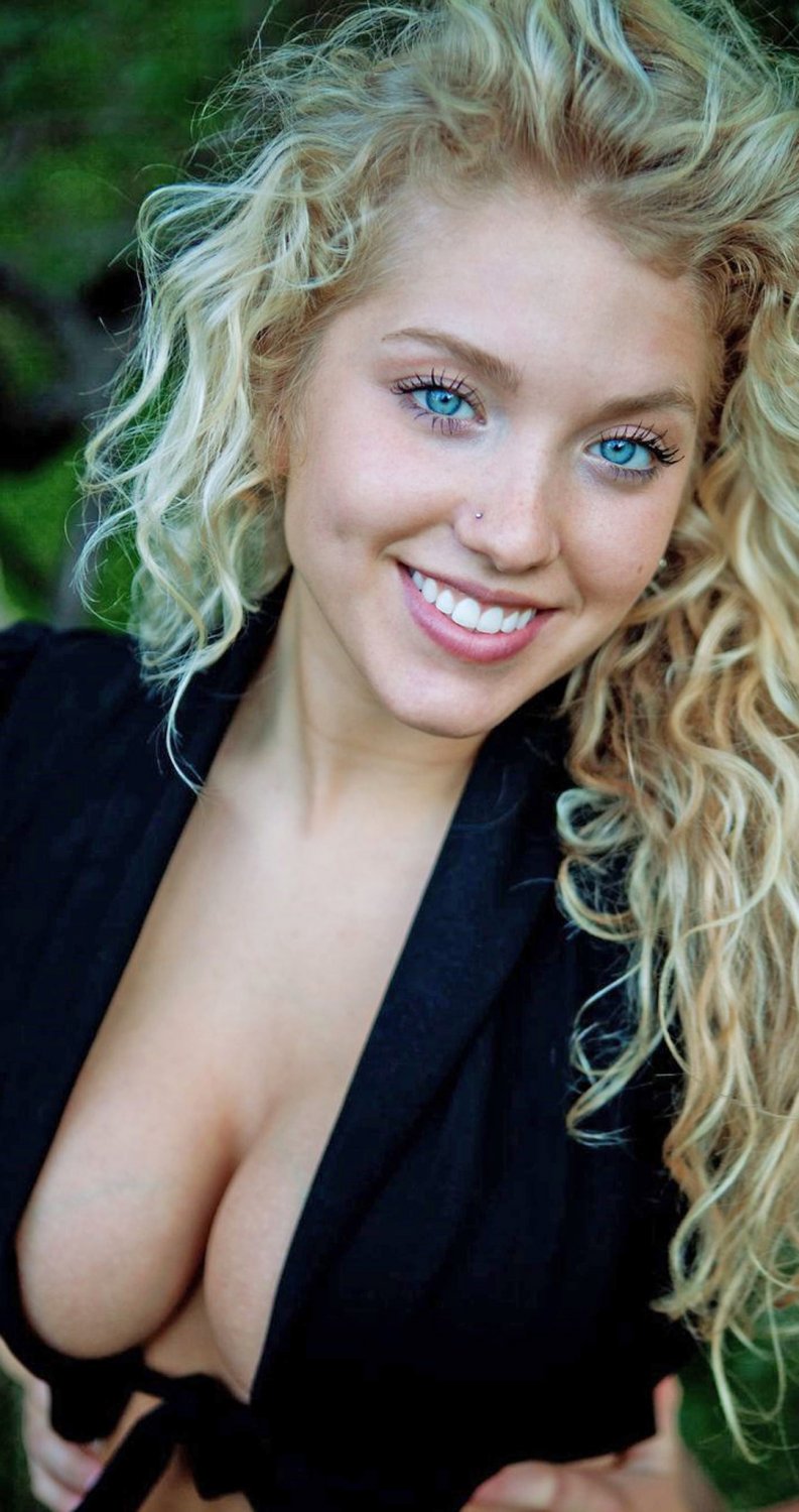 Hot Women #0n4ec0WJ