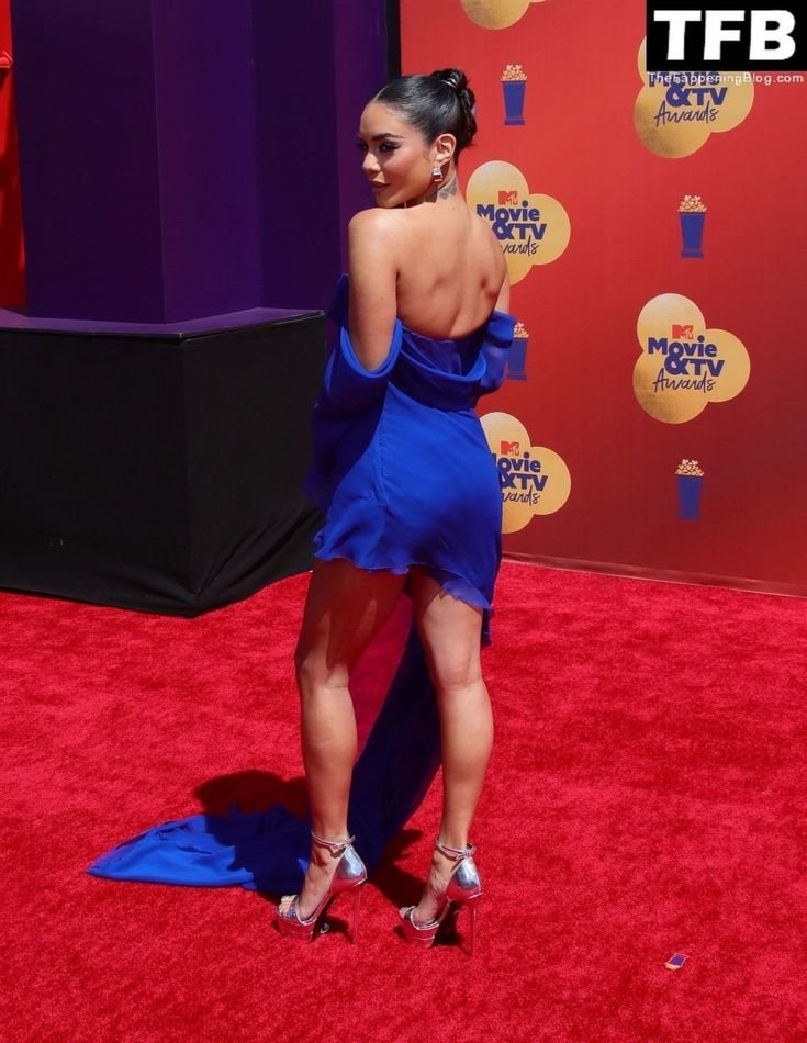 Wank bank (26). Vanessa Hudgens. #Sv6tHyTo