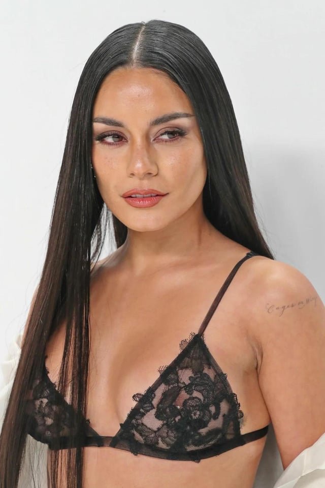 Wank bank (26). Vanessa Hudgens. #UIZ69u9z