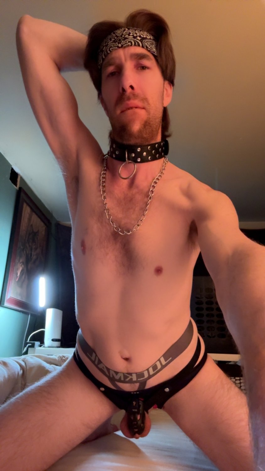 Abstinence story. Days with no cum only edging and leaks: 90 Today, big leak. Still edgin, to follow #1Sh00FK6