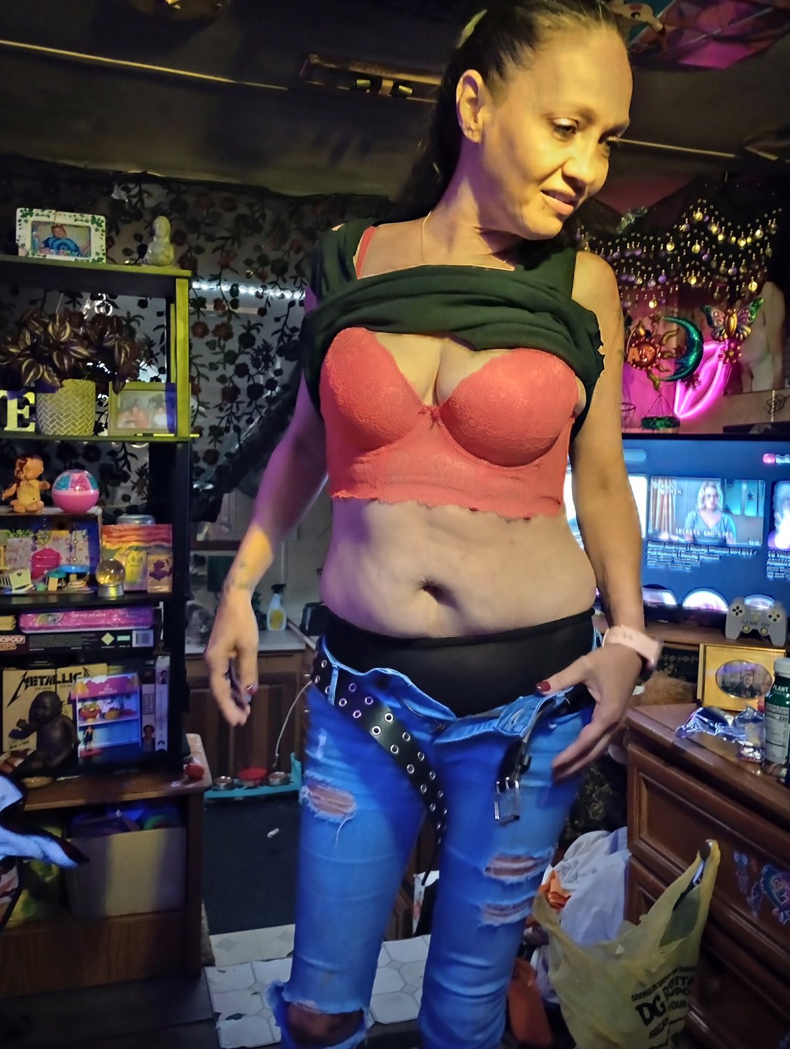 Mom dresses up for master #rhfhn0q3