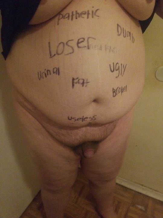 Twitterpig @fatloserpiggy wants attention! #GnqWzgNG