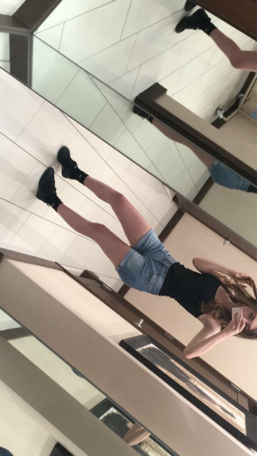 Cuck's GF G #6fcuuV5v