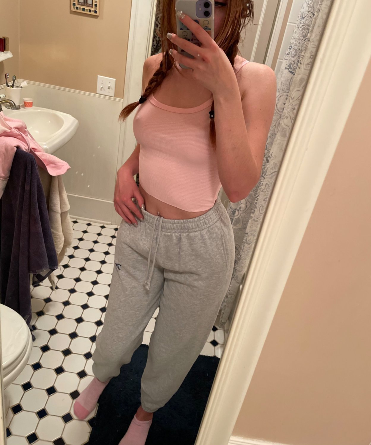 Cuck's GF G #i2sb7o2B