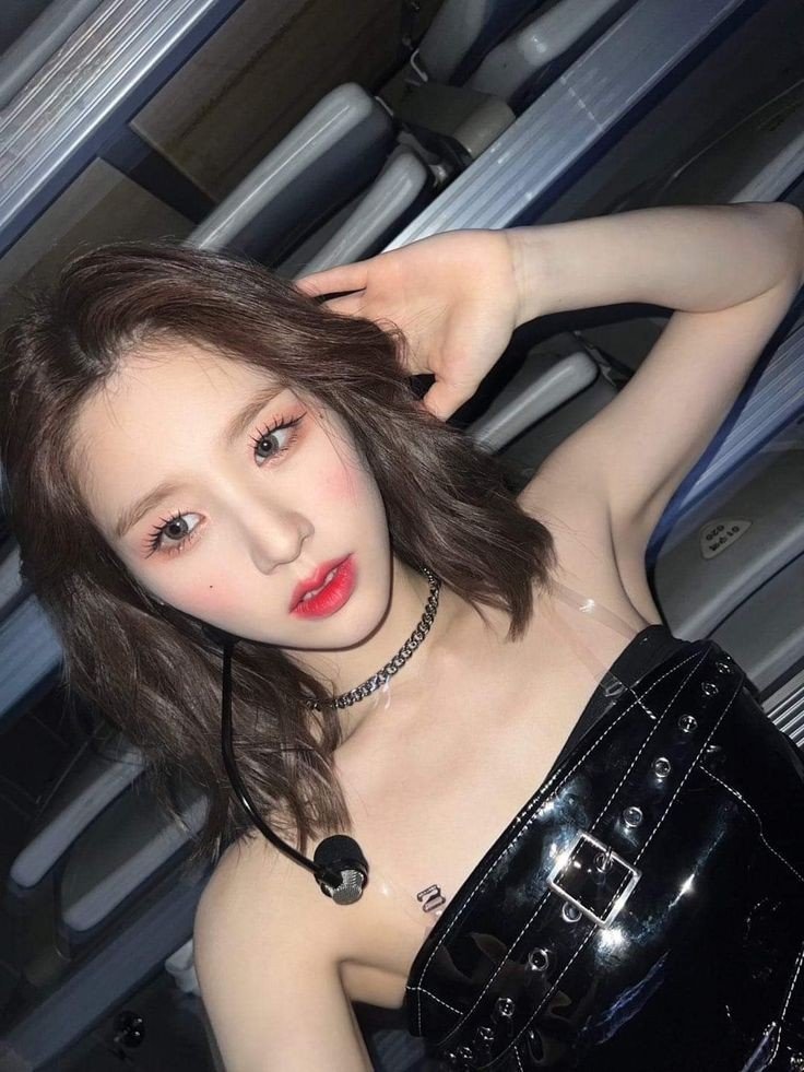 Heejin Pits #DeBCrWfw