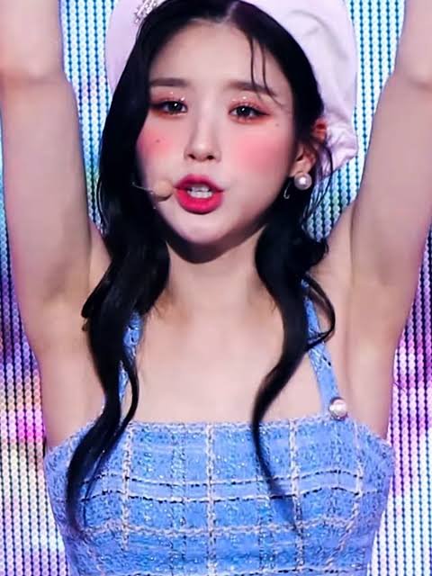 Heejin Pits #VKrv32hD
