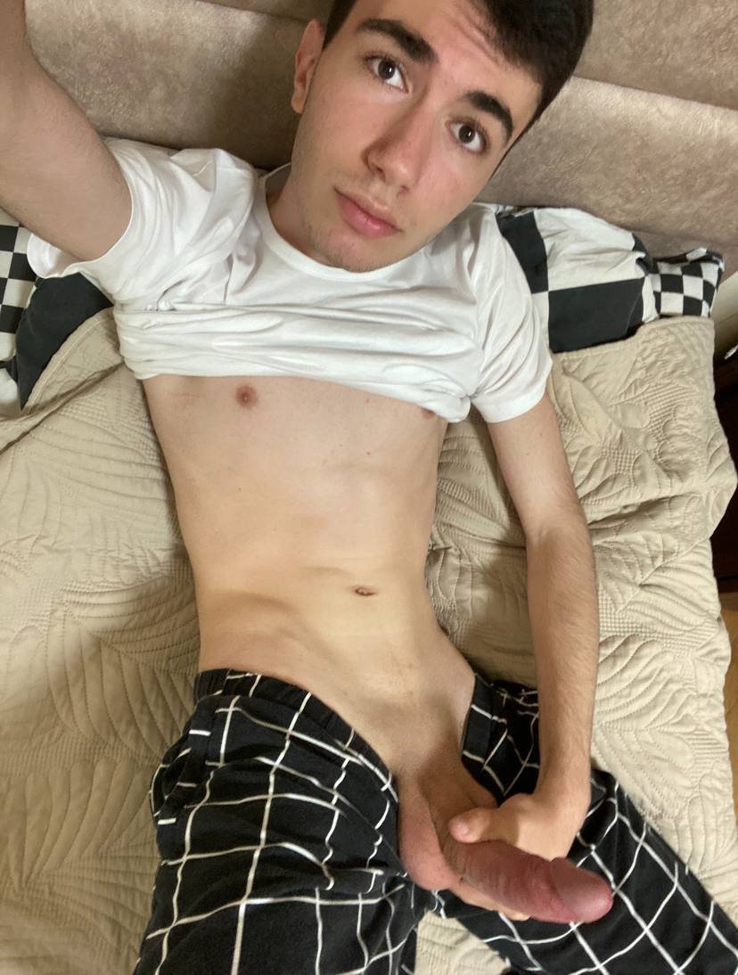 Hot slutty faggot #NjfL6D69