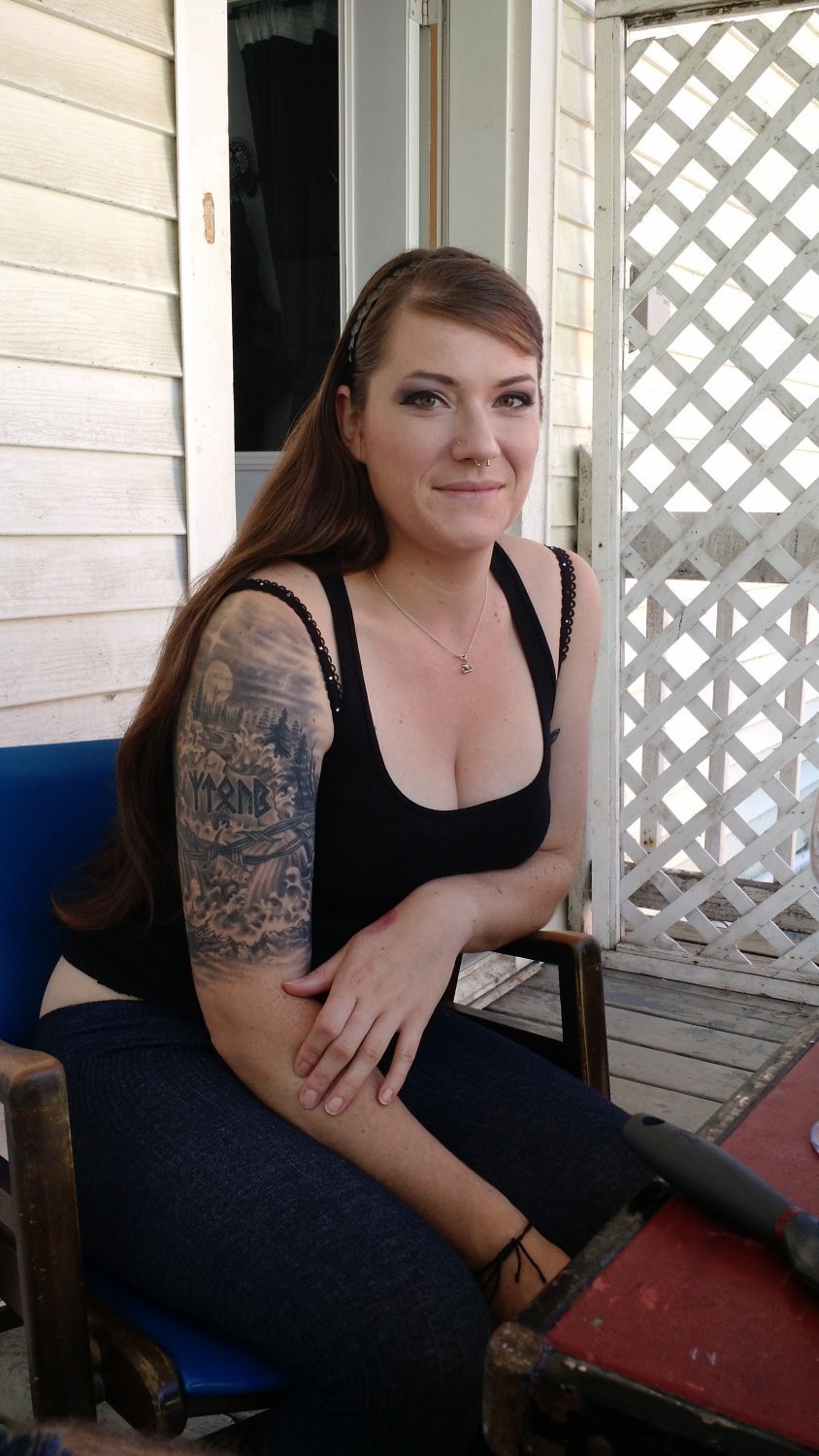 Let's make Marie-Eve S@ms0n famous in webslut history! #DGuy2ZA2