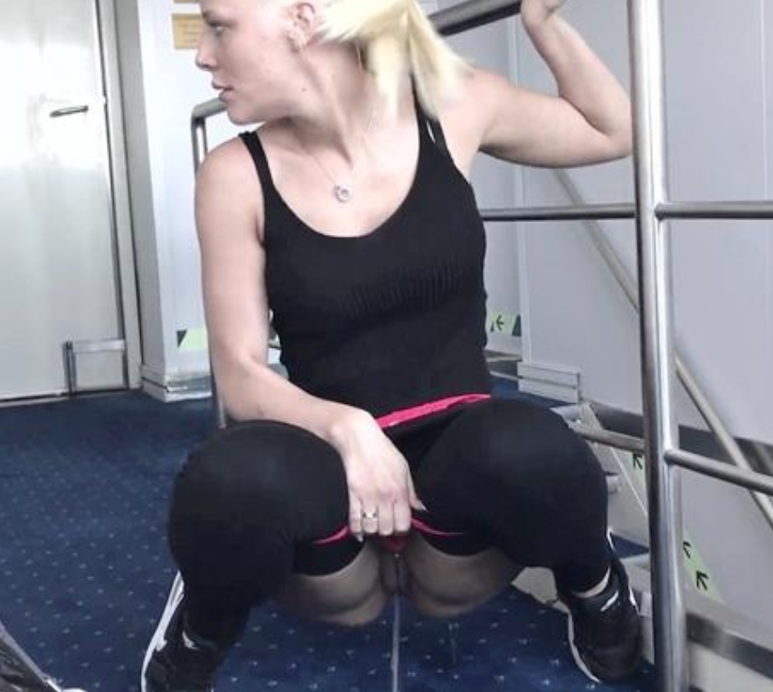 Carpet pissing 8 #XKZcVfZf