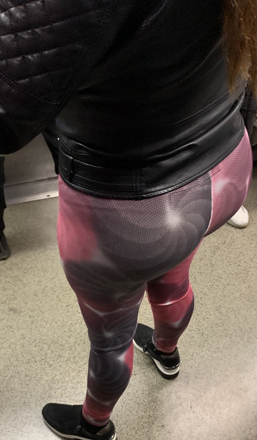 Candid Asses In Leggins #3MYDDTRk