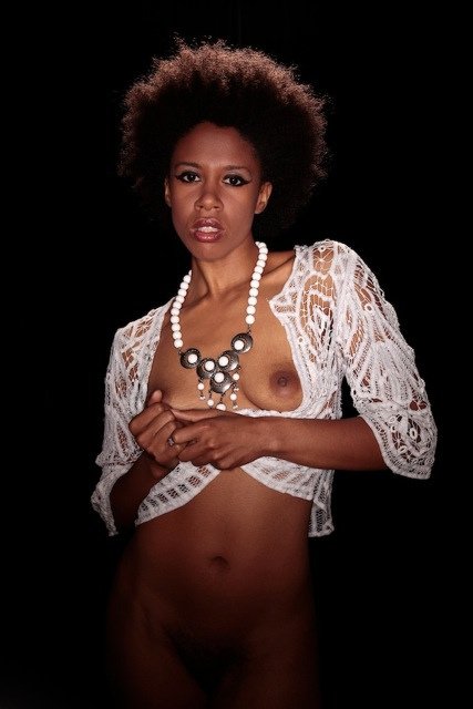 Moon Marie (NYC) #KMbOGdgy